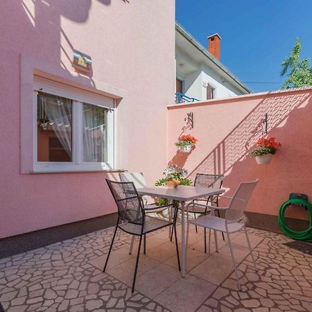 Two-Bedroom Apartment In Crikvenica Xcvii מראה חיצוני תמונה