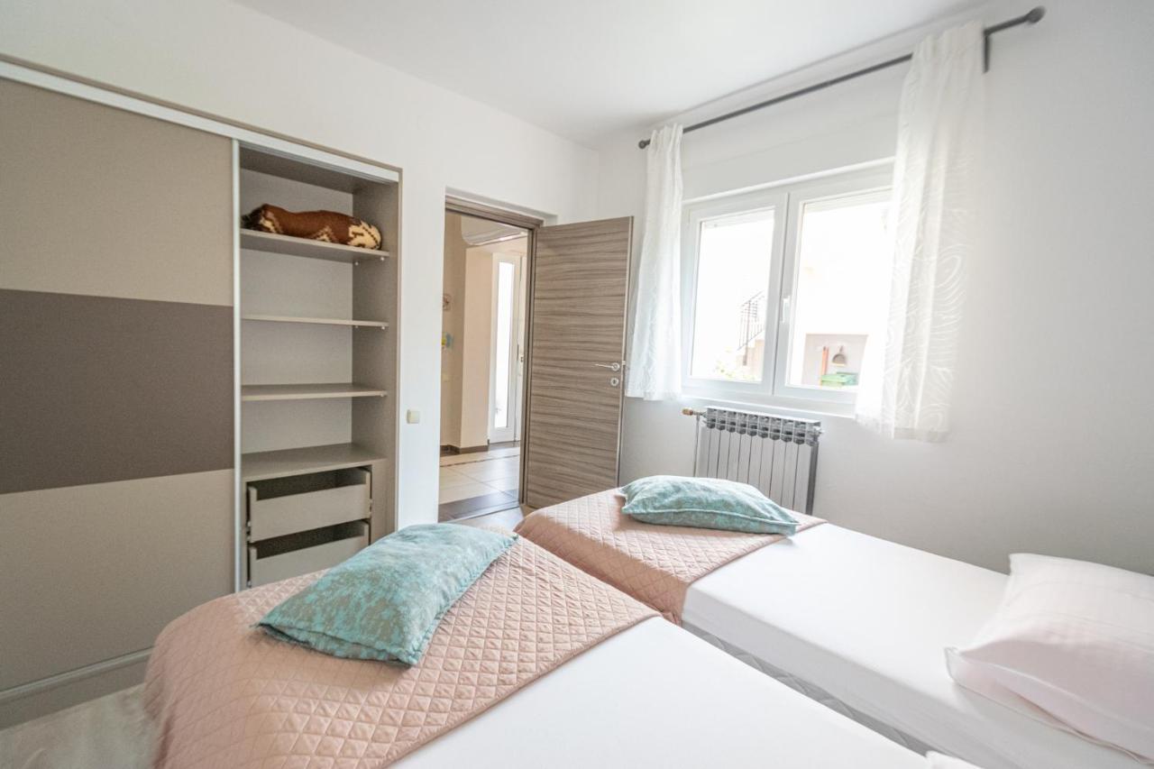 Two-Bedroom Apartment In Crikvenica Xcvii מראה חיצוני תמונה